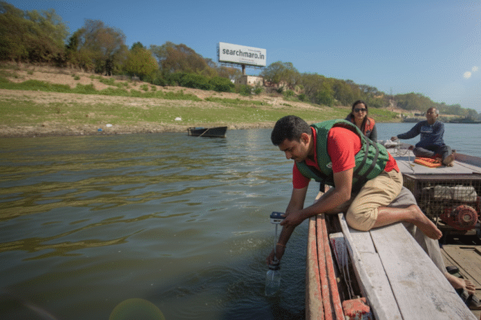 बीमारी फैलने से पहले बजेगी खतरे की घंटी! जानिए कैसे गंदे पानी की जांच बचा सकती है लाखों जानें